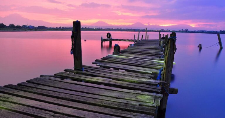 7 Best AI Writing Assistants of 2025: The Definitive Guide